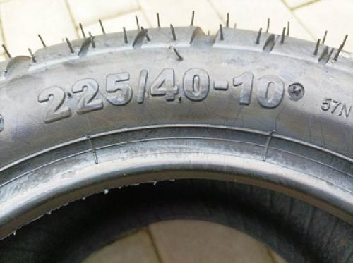pneu na elektrokolobežku  225/40-10 - zvìtšit obrázek